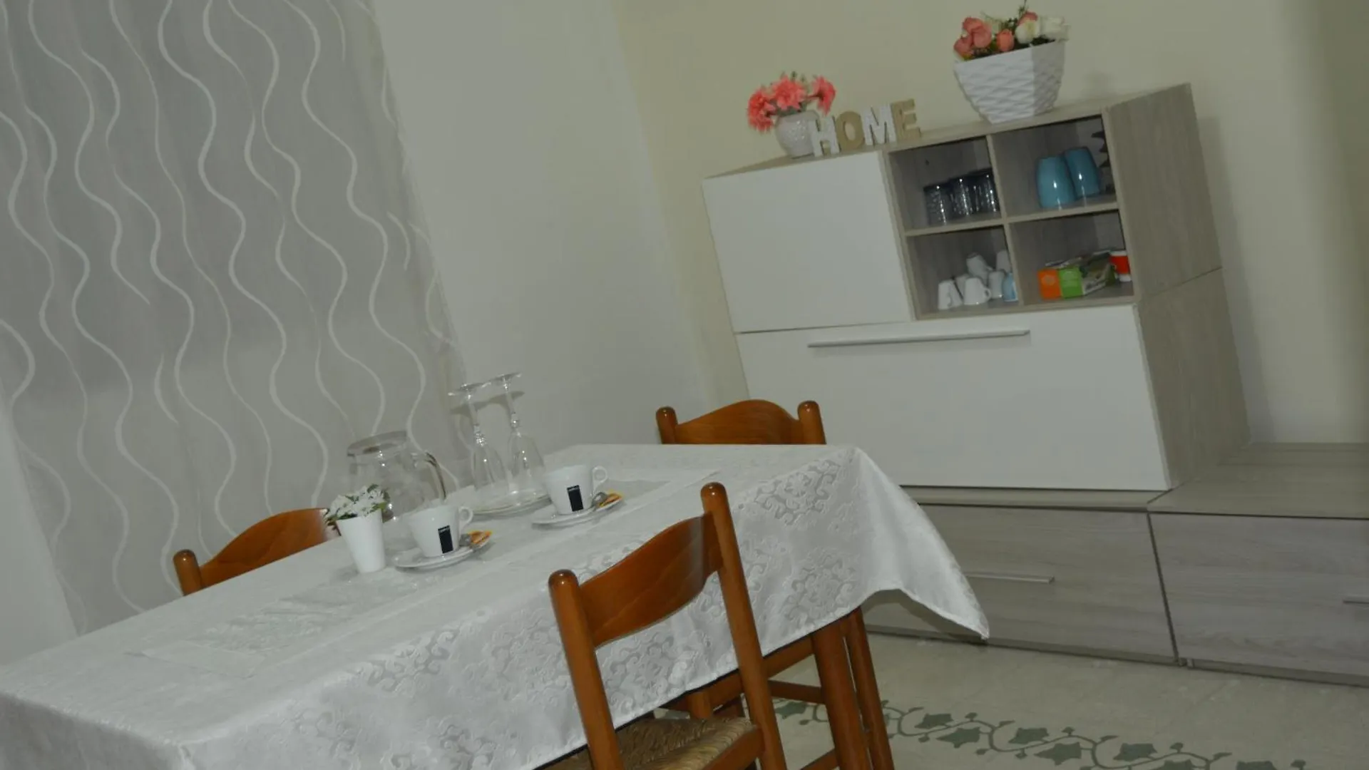 Bed&Breakfast Vecchio Porto Aeroporto di Catania Fontana Rossa 0*,