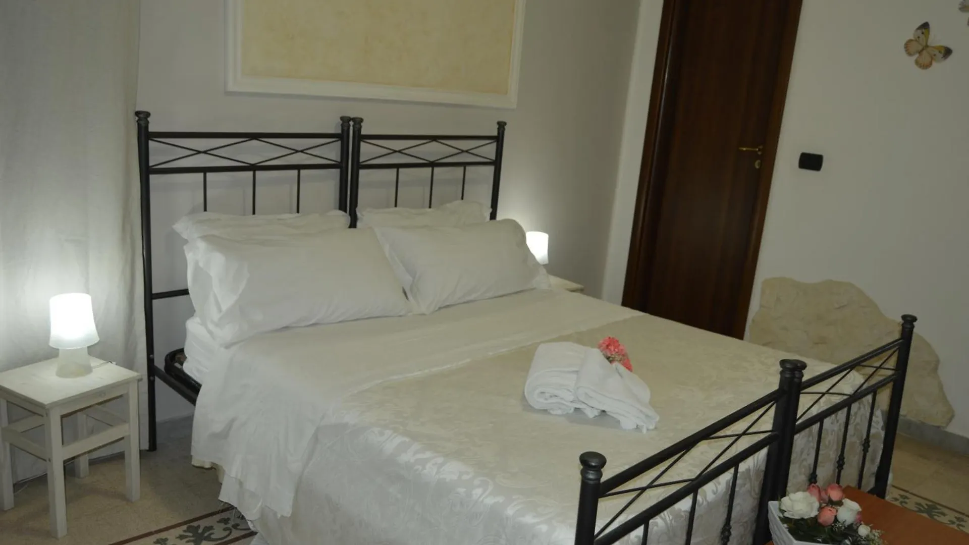 Bed&Breakfast Vecchio Porto Aeroporto di Catania Fontana Rossa Bed & Breakfast